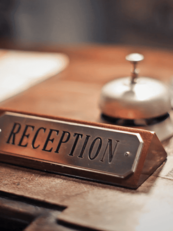 Inglés necesario en Hospitality: domina el idioma según tu tipo de alojamiento