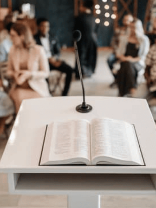 Coach lingüístico: la clave para hablar en público en inglés con confianza